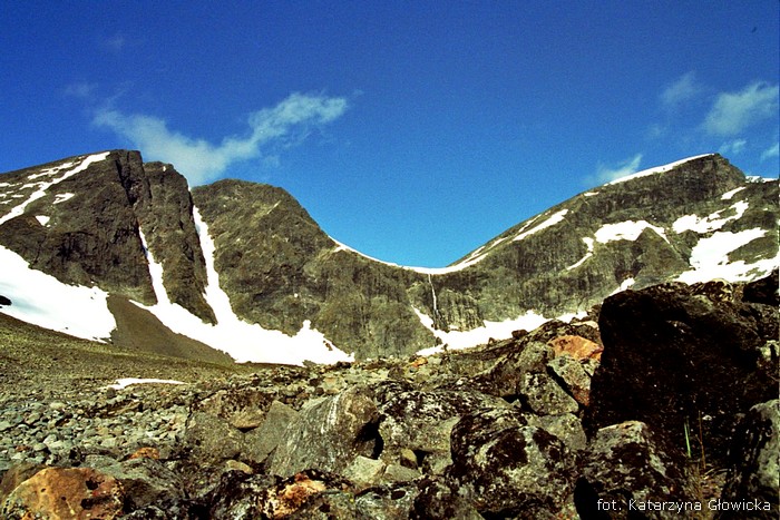 Dolina U-kształtna na wys. 1520m n.p.m., tamtędy wiedzie szlak