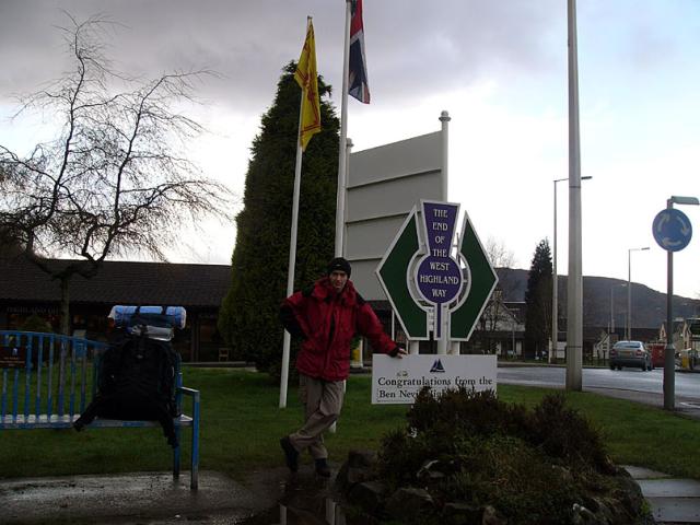 Oficjalne zakonczenie 95 milowej West Highland Way w Fort William 