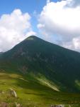 Howerla 2061 m n.p.m. Najwyższa góra Ukrainy i miejsce masowych pielgrzymek.